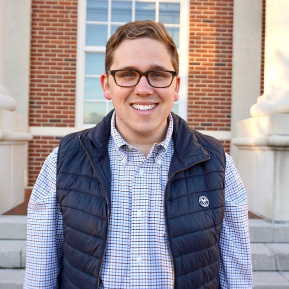 Meet your Posher, Douglas - Picture 4 of 4